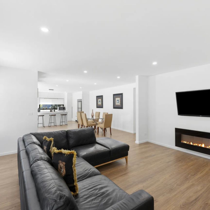 Stunning brand-New build with bush outlook - Photo 1