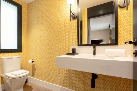 Calle Betis, Sevilla, Andalusia 41010 - Photo 4