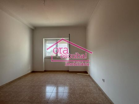 Moradia T2 em Setúbal - Foto 3