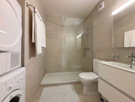 Schönes möbliertes 3.5-Zimmer-Apartment in Eaux-Vives - Photo 4