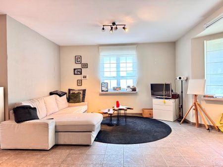 Gezinswoning met drie slaapkamers in de kindvriendelijke buurt van Wondelgem met zonnige tuin (300 m²). - Photo 3