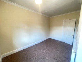 2 bedroom house to rent Loscoe Road, Heanor, Derbyshire, DE75 - Photo 2