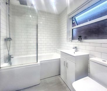 **LET AGREED**- 3 Bedroom Mid-Terrace Home within popular & conveni... - Photo 1