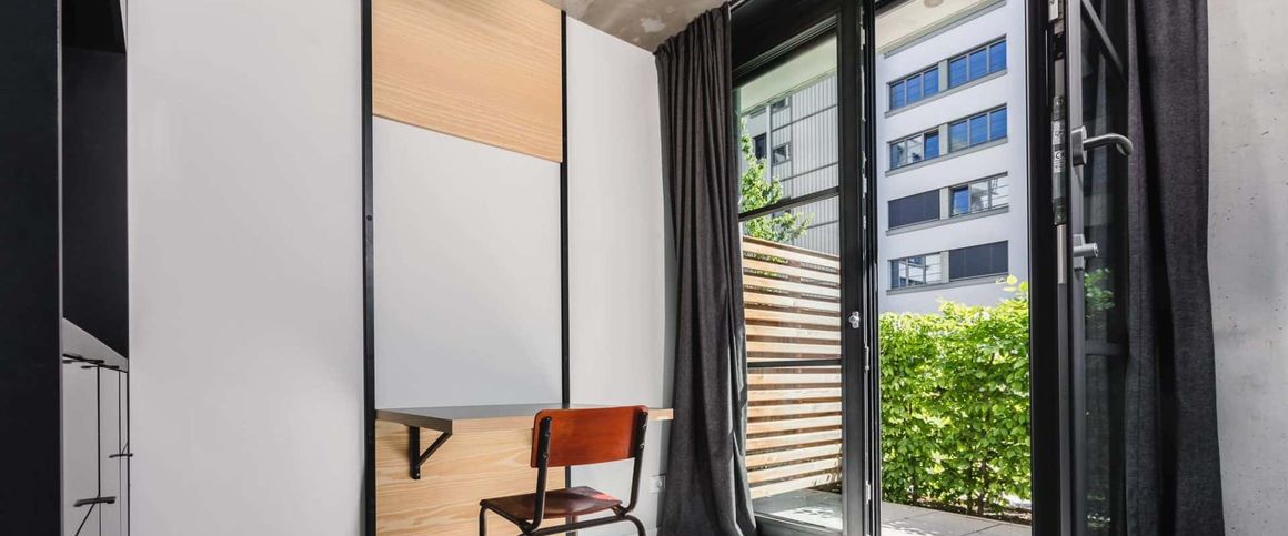 Classic Balcony - Short Term - Floor 2 - Photo 1