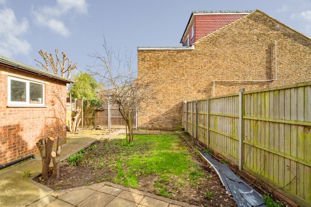 3 bedroom house to rent - Photo 1