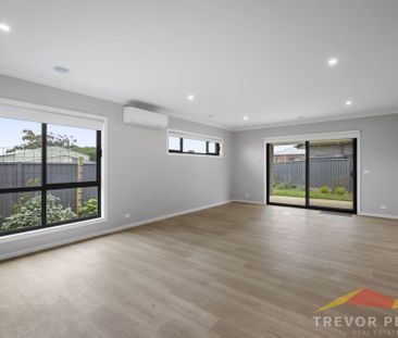 4 Micich Court, Alfredton VIC 3350 - Photo 2