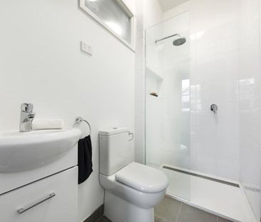 10 Derby Street, Collingwood VIC 3066 - House For Rent | Domain - Photo 2