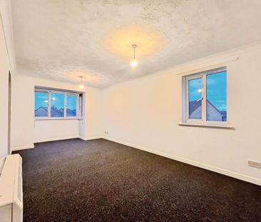 Josling Close, Grays, RM17 - Photo 3