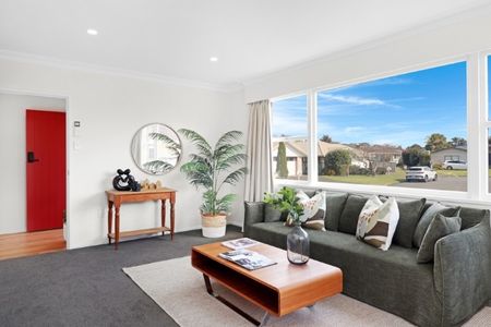 Great Family Home - Otumoetai - Photo 2