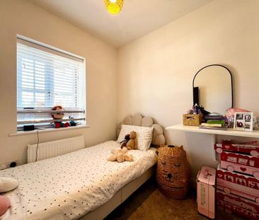 3 bedroom terraced house to rent - Photo 2