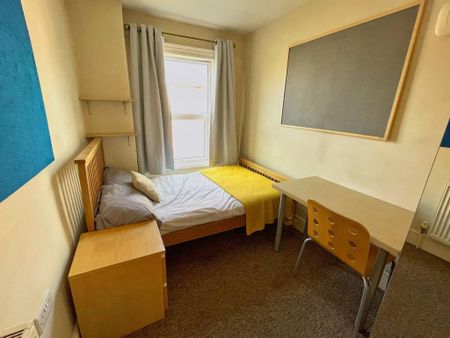 6 bedroom house share to rent - Photo 3