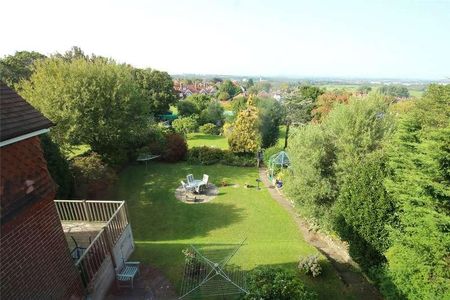 Carew Road, Eastbourne, East Sussex, BN21 - Photo 3