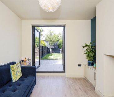 2 Bedroom Terraced To Let - Photo 2