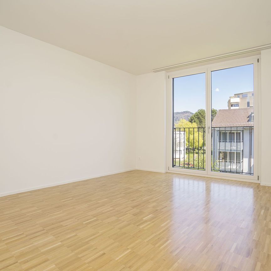 light-flooded, modern apartment in a great location in Thun - Photo 1