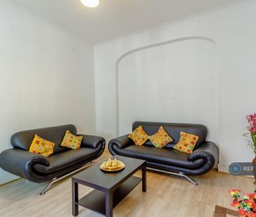 4 bedroom terraced house to rent - Photo 2