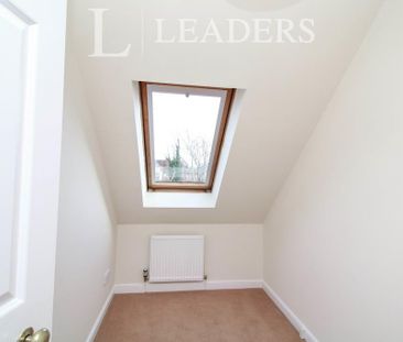 3 bedroom terraced house to rent - Photo 6