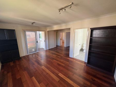 Family Comfort in a Peaceful East Hills Location - Photo 2