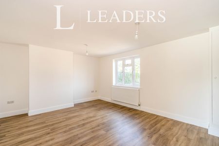 3 bedroom house to rent Fletchers Lane, Sidlesham Common, Chichester, PO20 - Photo 2