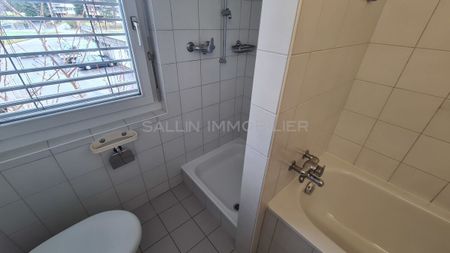 APPARTEMENT DE 5½ PIECES PROCHE DE TOUTES COMMODITES - Foto 2