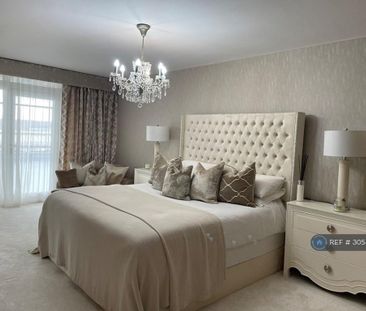 2 bedroom penthouse to rent - Photo 4