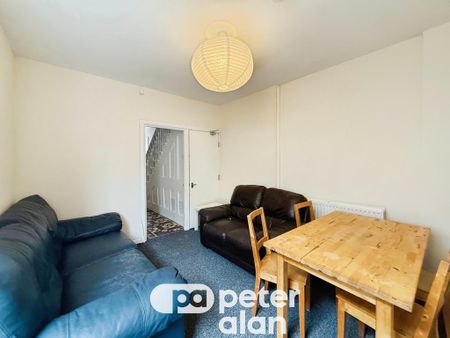 5 bedroom property to rent - Photo 2