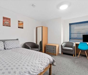 Studio to rent - Photo 2
