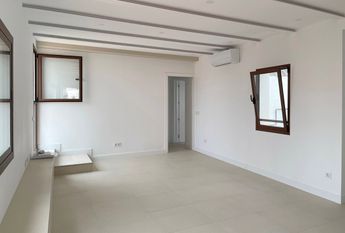 Ático en alquiler a largo plazo, Avenida Jaime III, centro de Palma, 2 dormitorios, terraza, sin amueblar