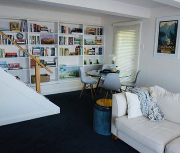 8 Hooper Crescent - Photo 1