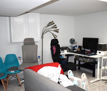 For Lease - 966 Dundas Street, Toronto, Ontario - Photo 6