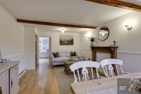 4 bedroom terraced house to rent - Photo 3