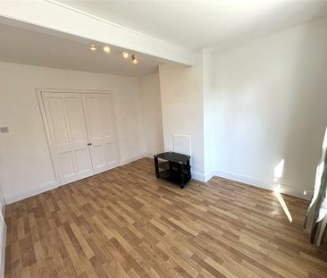 Faversham Road, Morden, SM4 - Photo 3