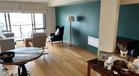 Spacious One Bedroom Apartment - Tower Hill - Photo 5
