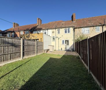 3 bedroom terraced house to rent - Photo 6