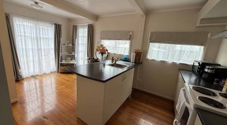 1 Bedroom unit in Herald Island - Photo 2