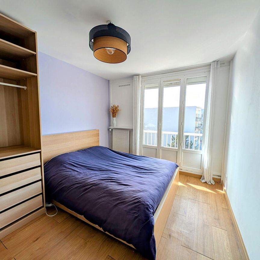 Apartment - Photo 1