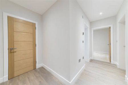 1 bedroom flat in 264-270 Finchley Road - Photo 3