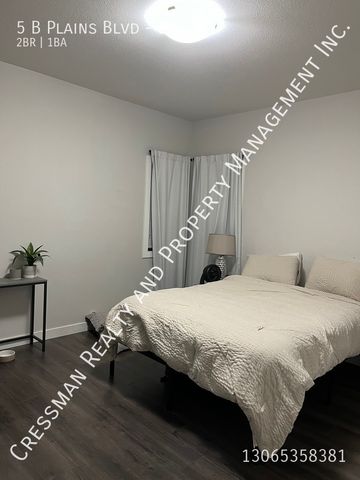2 Bedroom, 1 Bathroom Suite - Photo 3