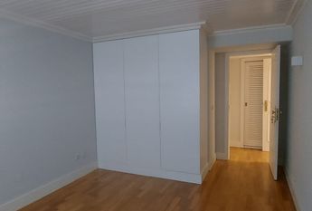 Apartamento T4 para Arrendamento com Garagem em zona prestigiada no Porto