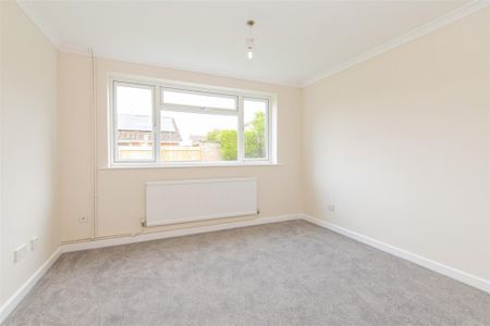3 bed House To Let - Photo 5