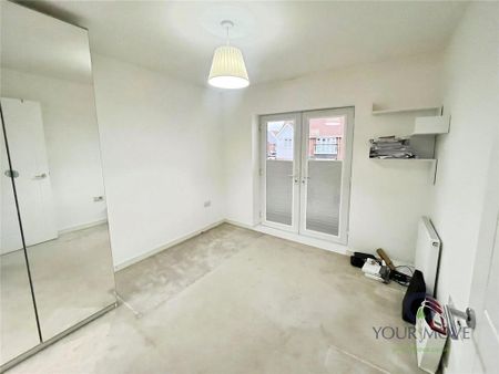 4 bedroom semi-detached house to rent - Photo 3