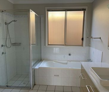 Comfortable & Well-Appointed Family Home - Photo 4