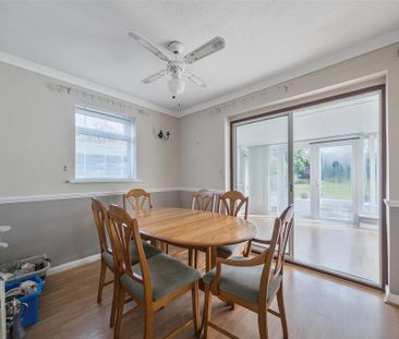 2 bedroom semi-detached bungalow to rent - Photo 6