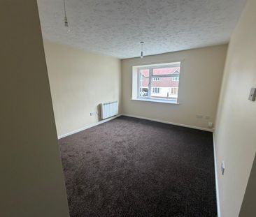 Mason Road, Redditch - Photo 2