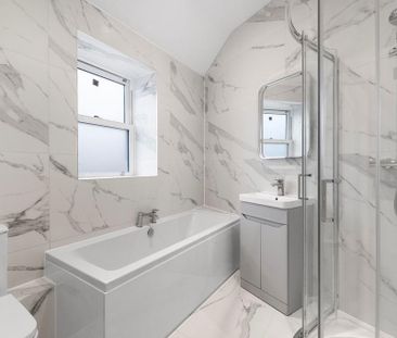 2 bedroom terraced house to rent - Photo 4