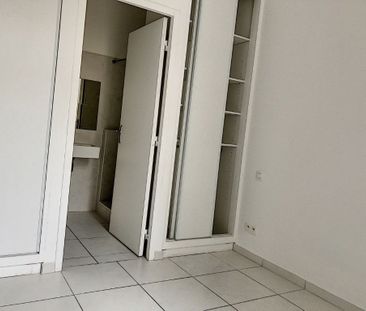 Location Appartement 2 pièces 23m² - Photo 4