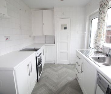 32 Gortlane Drive, Greenisland, Carrickfergus, BT38 8SY - Photo 4