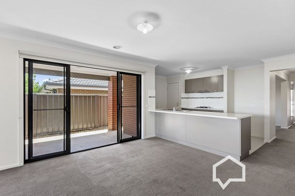 5 Ainsworth Street Huntly VIC - Photo 1