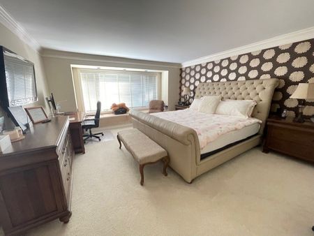 4 Bedrooms /4 Baths Upper House in Chantrell Park - Photo 5