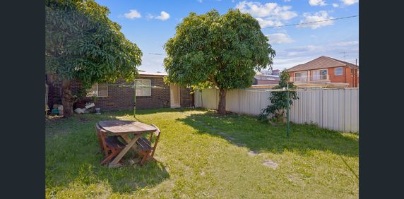 1 room for rent in a shared house - Photo 2