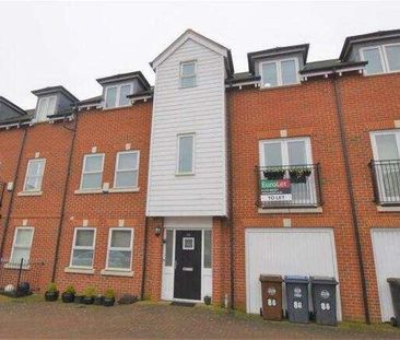 Cavell Drive, Bishops Stortford, CM23 - Photo 1